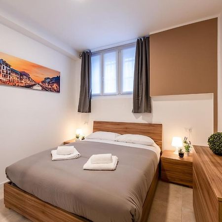 Apartament Authentic Private Flat 2 Min From Navigli Mediolan Zewnętrze zdjęcie