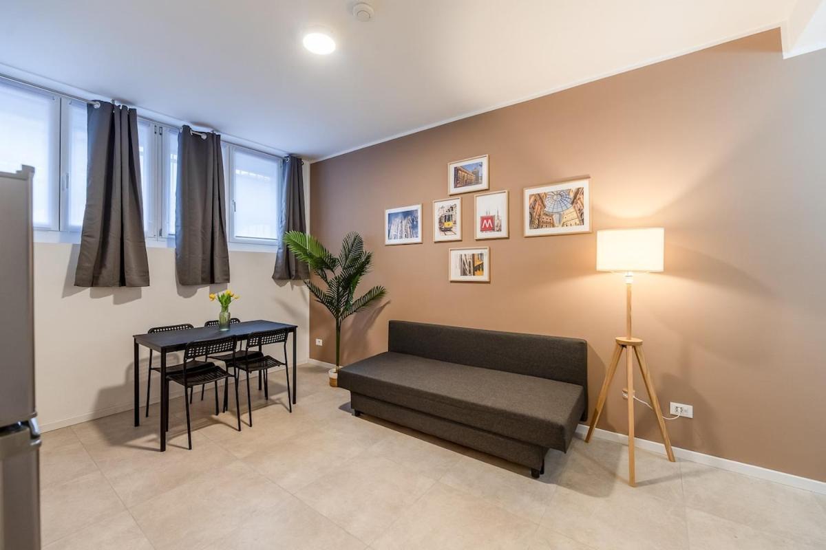 Apartament Authentic Private Flat 2 Min From Navigli Mediolan Zewnętrze zdjęcie